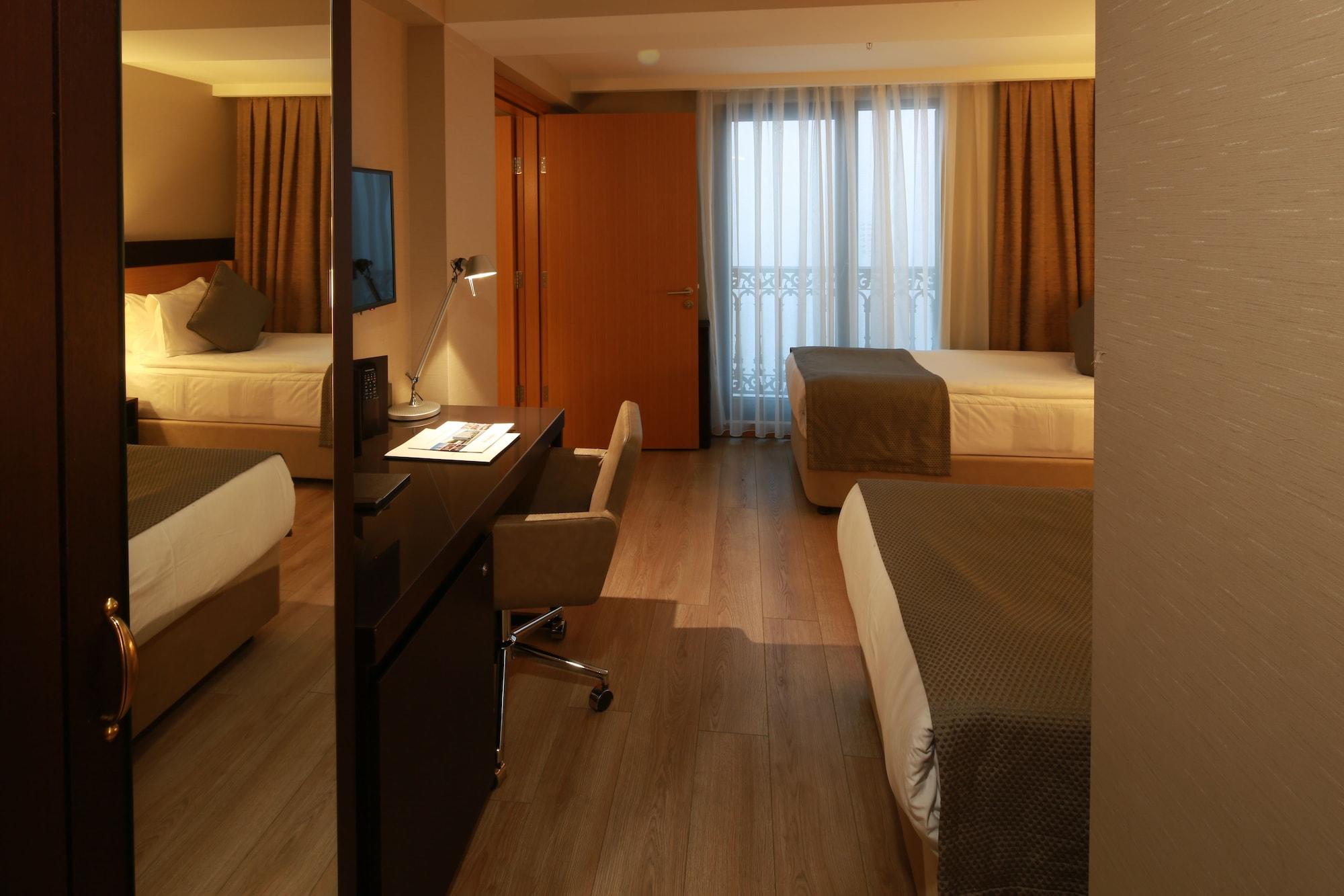 พอร์ต บอสฟอรัส Hotel อิสตันบูล ภายนอก รูปภาพ