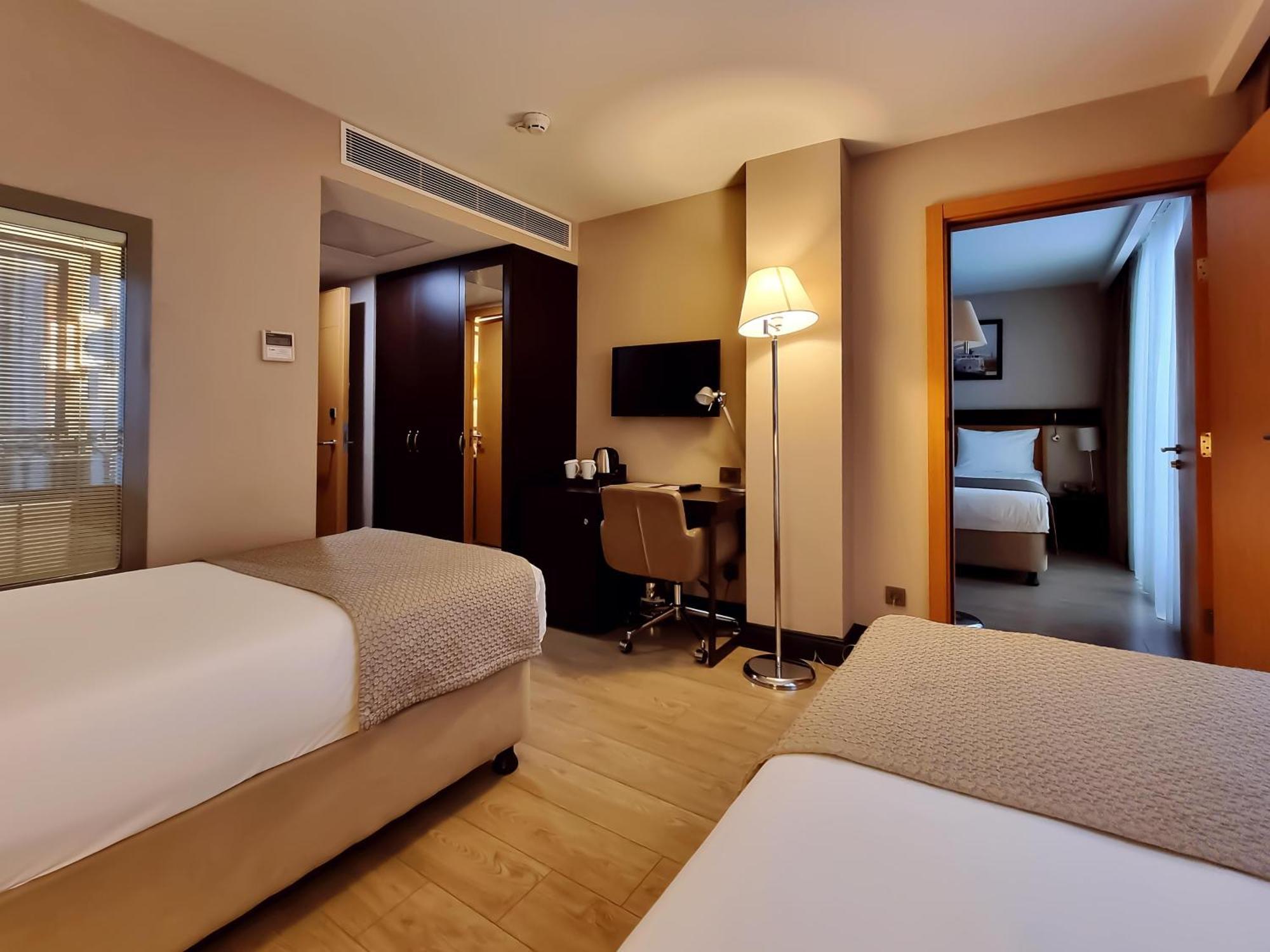 พอร์ต บอสฟอรัส Hotel อิสตันบูล ภายนอก รูปภาพ
