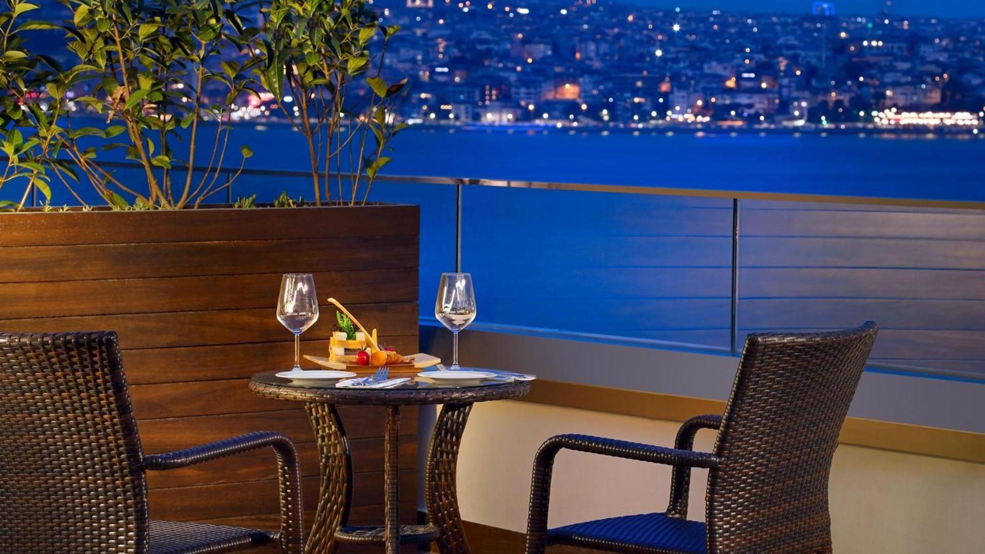 พอร์ต บอสฟอรัส Hotel อิสตันบูล ภายนอก รูปภาพ